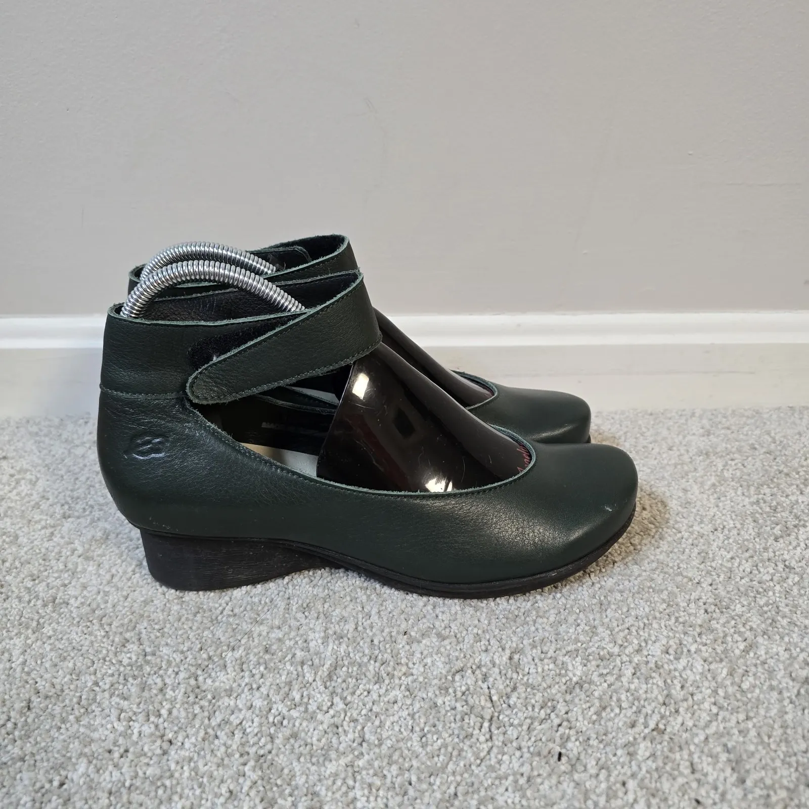 Loints of Holland Green Leather Sydney Mary Jane Shoes 38 8‎ Ankle Strap Wedge Black - Image 5