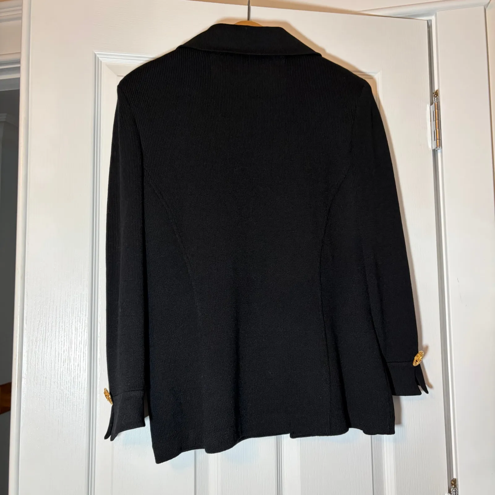 VTG St John Collection Marie Gray womens black knit jacket. Sz 10. gold buttons. - Image 7