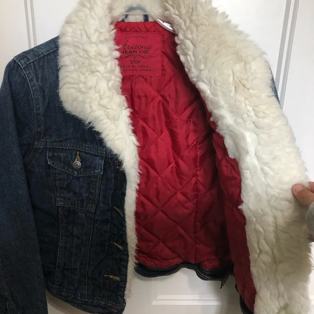 Arizona Jean Co. Denim Jacket with faux wool Collar - Image 7