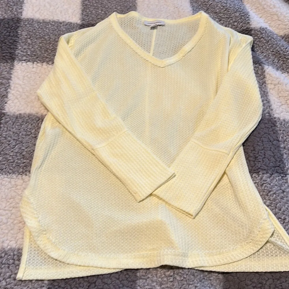 New Vintage America Women’s Pastel Yellow Long Sleeve Shirt Size Small N… - Image 6