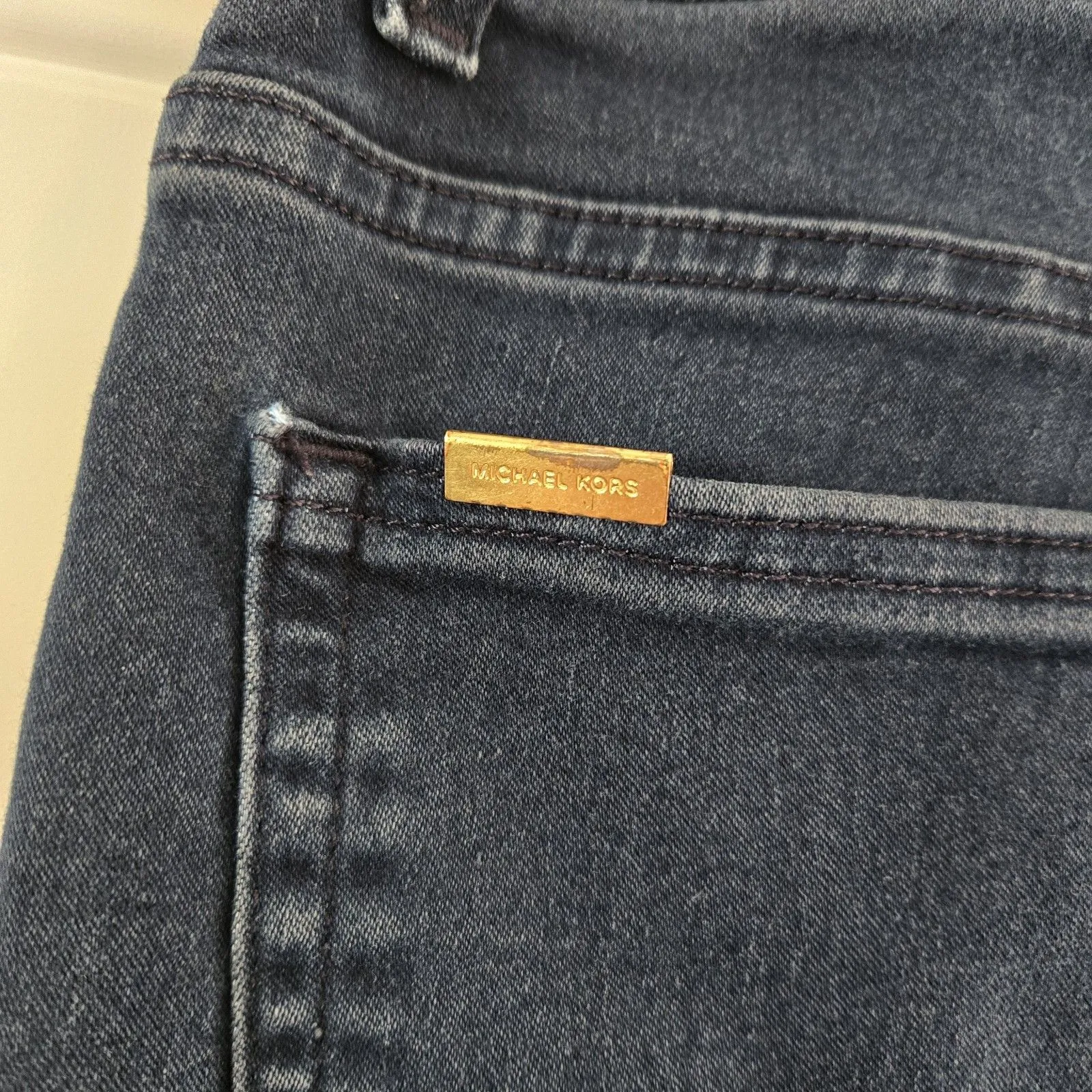 Michael Kors Izzy Cropped Capri Jeans Size 6 Blue Stretch Denim Lace-Up Hem Y2K - Image 6