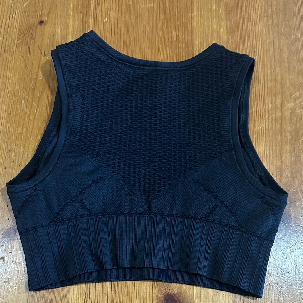 Athleta Midnight Blue Textured Crop Top - Image 3