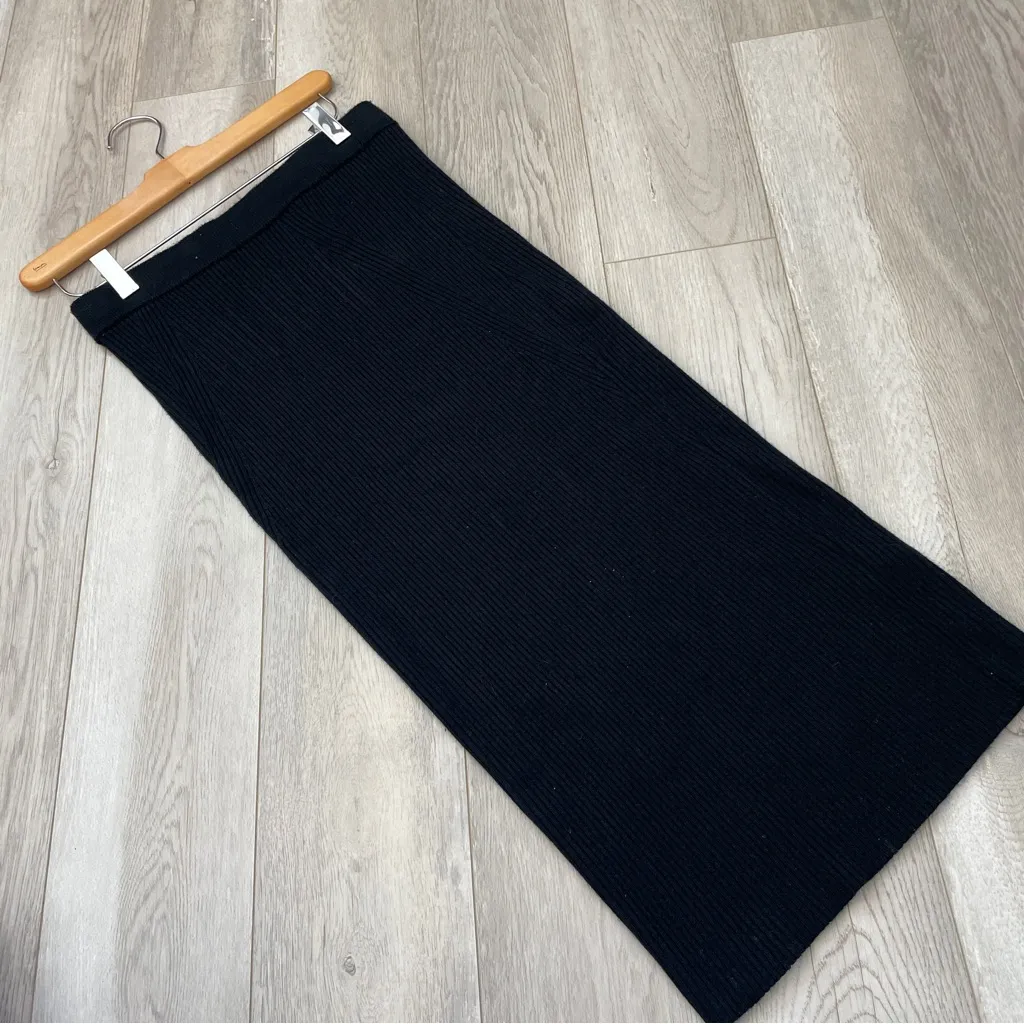 Abercrombie & Fitch Skirt bodycon knit midi womens Black (small) classic party - Image 4