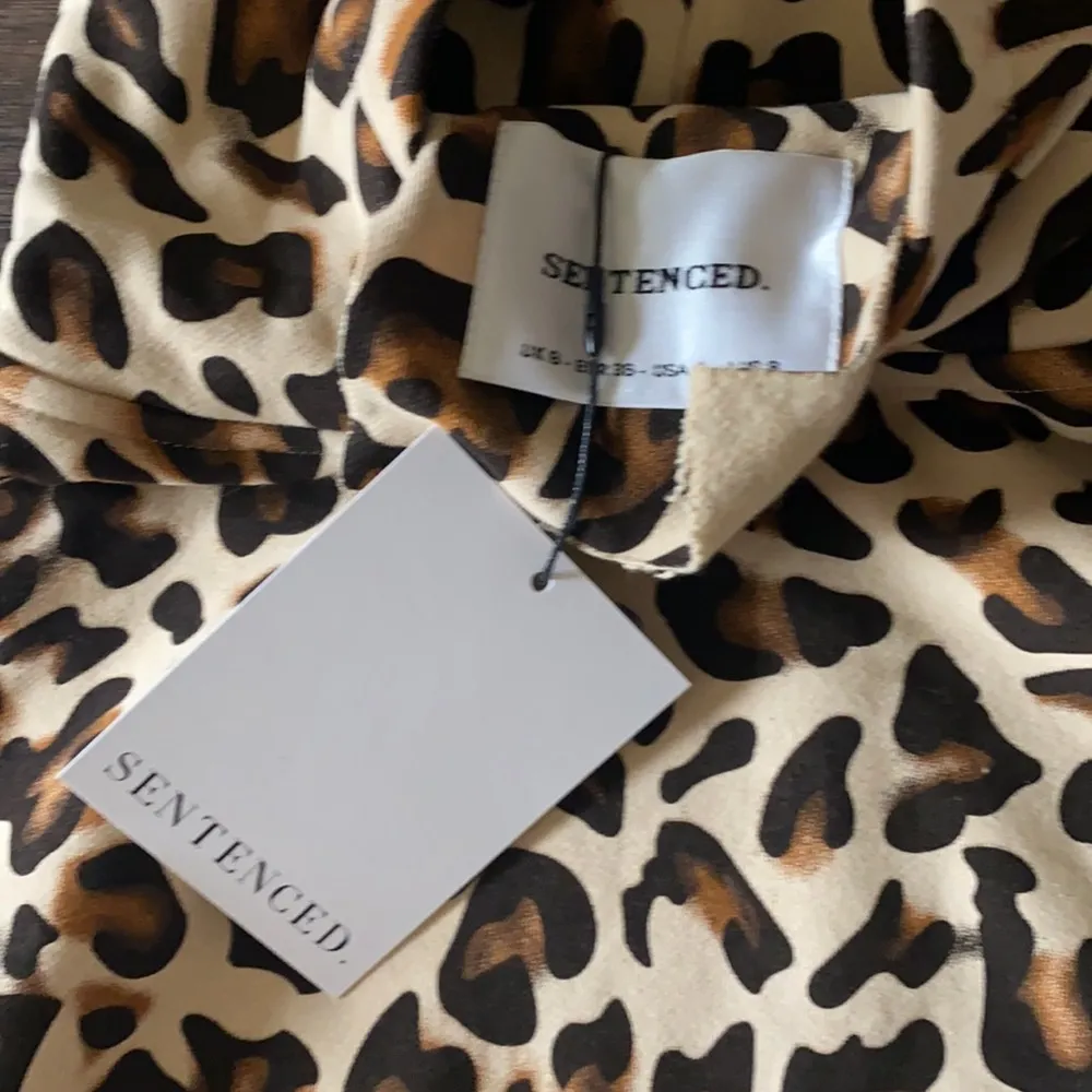 SASHA. Leopard Print Hoodie Size 4 - Image 4