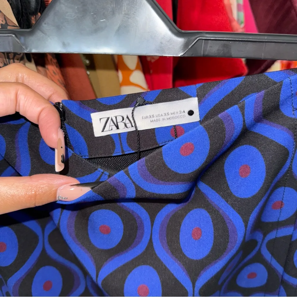 New Zara Blue Neoprene Geometric Print Midi Skirt XS - Image 12