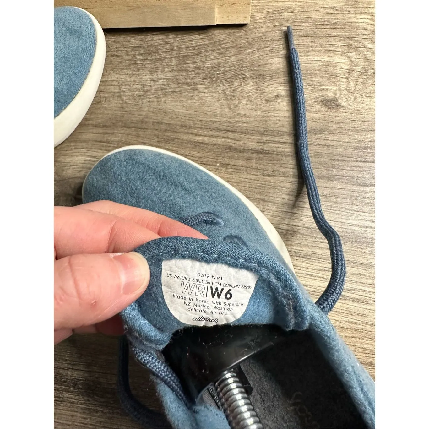 Allbirds Women’s Blue Wool Runner Sneakers Shoes Size 6 - Image 7