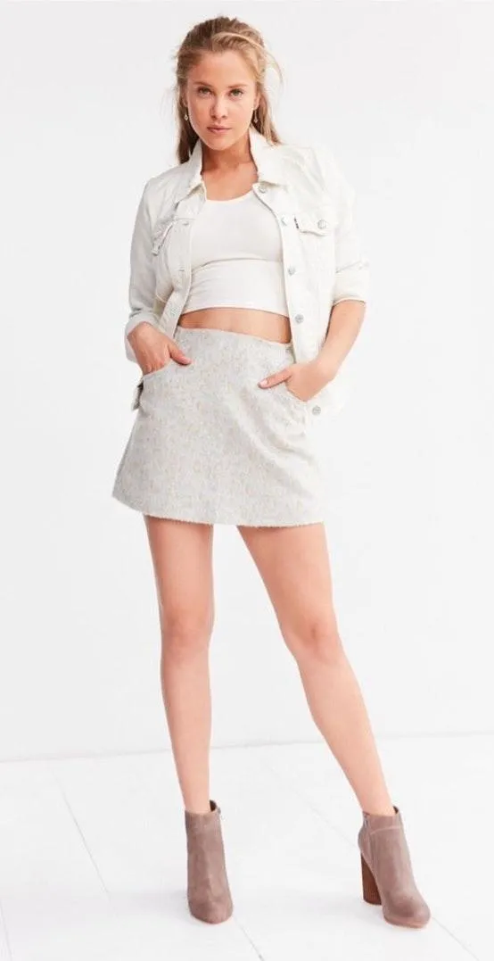 Snow Leopard Animal Print Mini Skirt Size 4 - Image 2