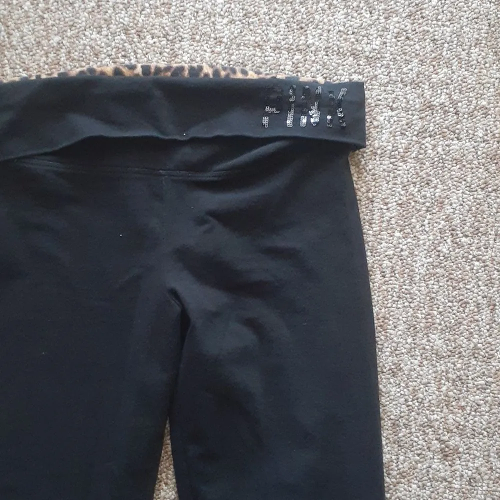 Pink VS Yoga Bottoms SIZE M - Image 2