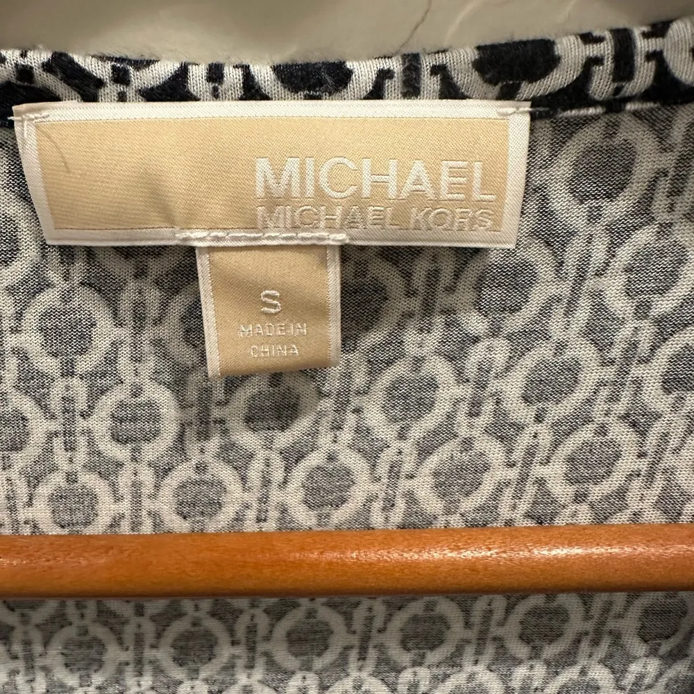 MICHAEL KORS Tonal Allover Logo Size Small - Image 3