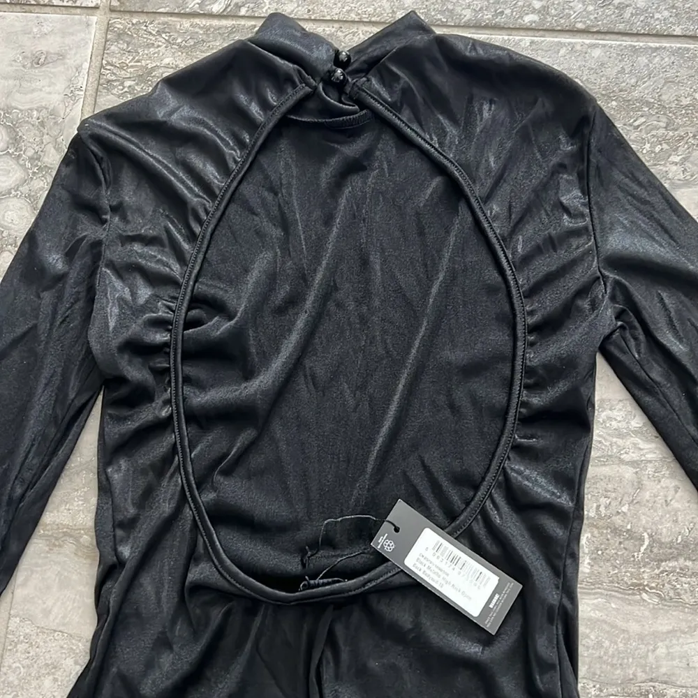 PrettyLittleThing Black Metallic High Neck Open Back Bodysuit, Size UK10 US6 NEW - Image 7