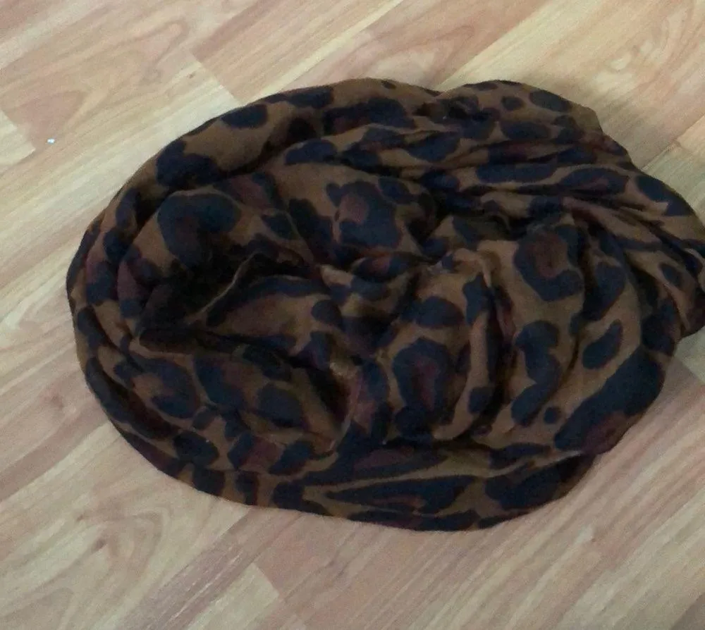 Cheetah Infinity Scarf - Image 2