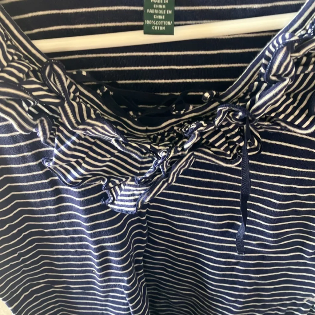 FINAL MARKDOWN Lauren jeans Striped Navy and White Ruffle Top petite medium Size undefined - Image 4