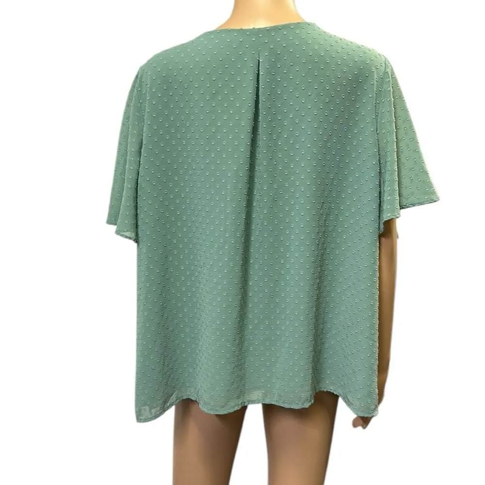 EVRI Sage Green V Neck Swiss Dot Button Up Short Cap Sleeve Blouse Womens 1X - Image 4