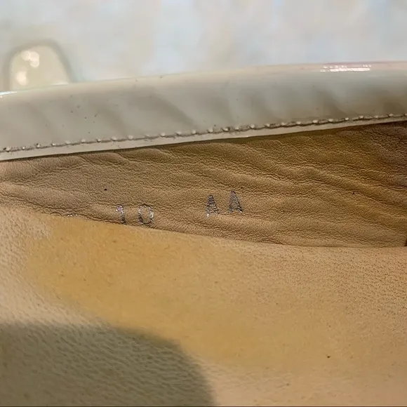 Stuart Weitzman white mules leather size 10AA‎ - Image 6