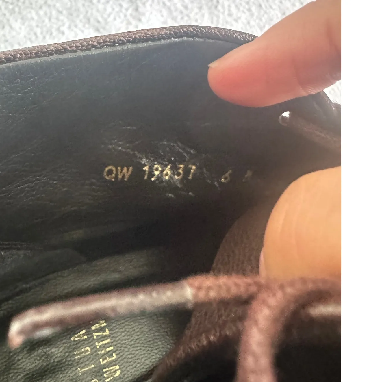 Stuart Weitzman Lace-Up The Safari Leather Ankle Bootie in Brown Size 6 - Image 6