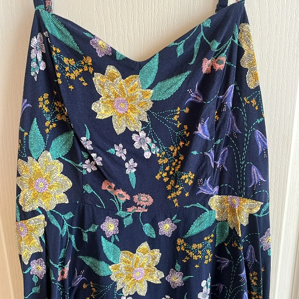 Old Navy Navy Blue Floral Dress - Image 2