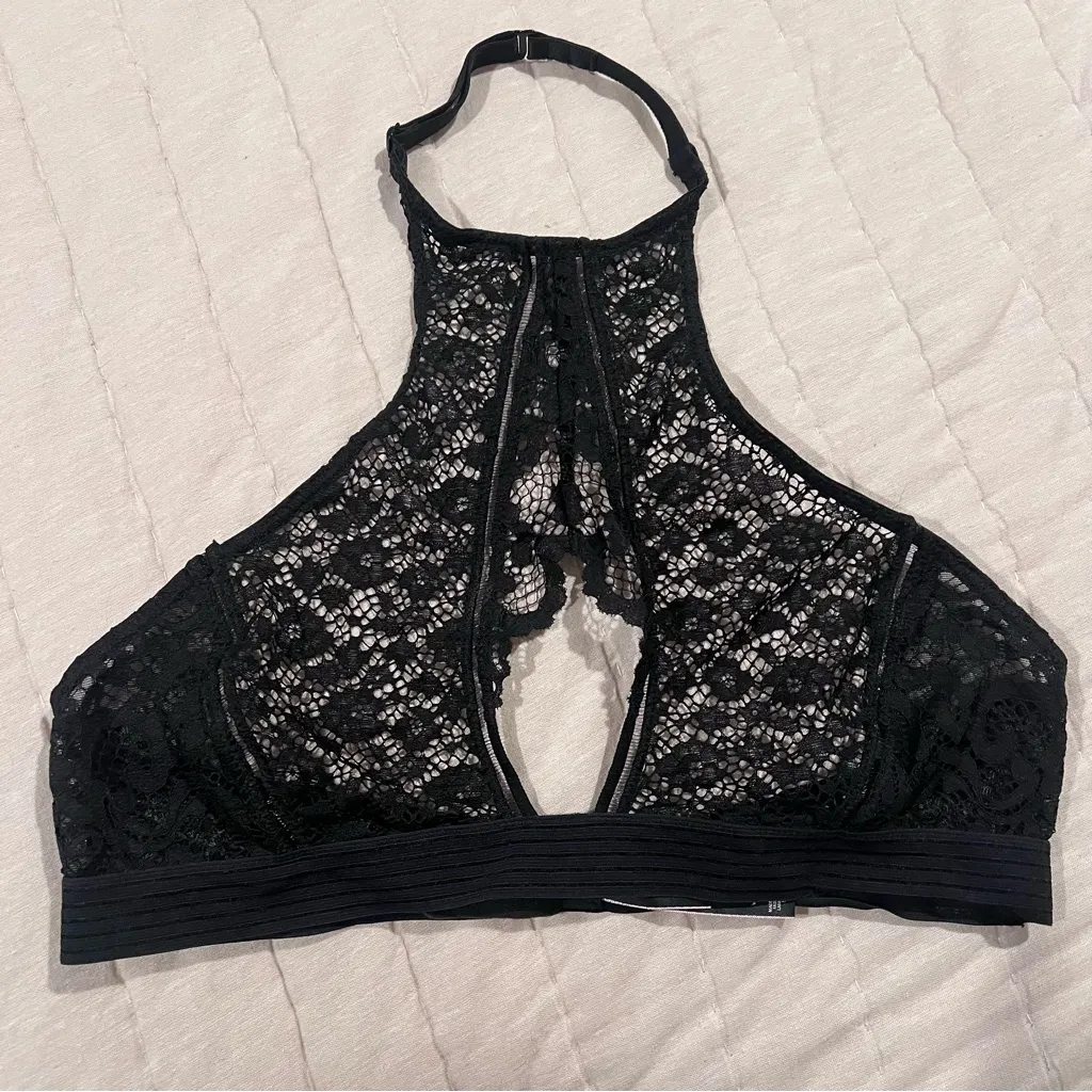Victoria’s Secret Black Lace Keyhole Halter Bralette in Size Large - Image 2
