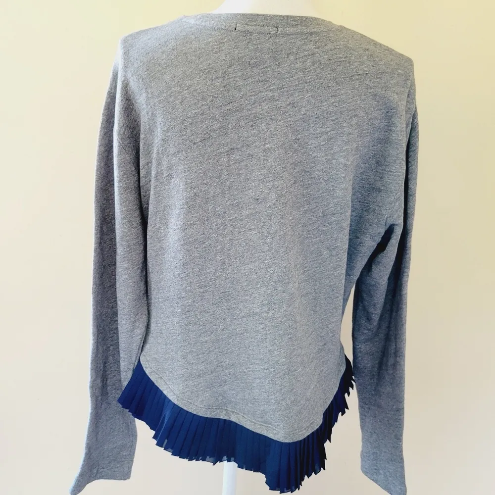 J. Crew pleated hem sweatshirt size large - Image 5