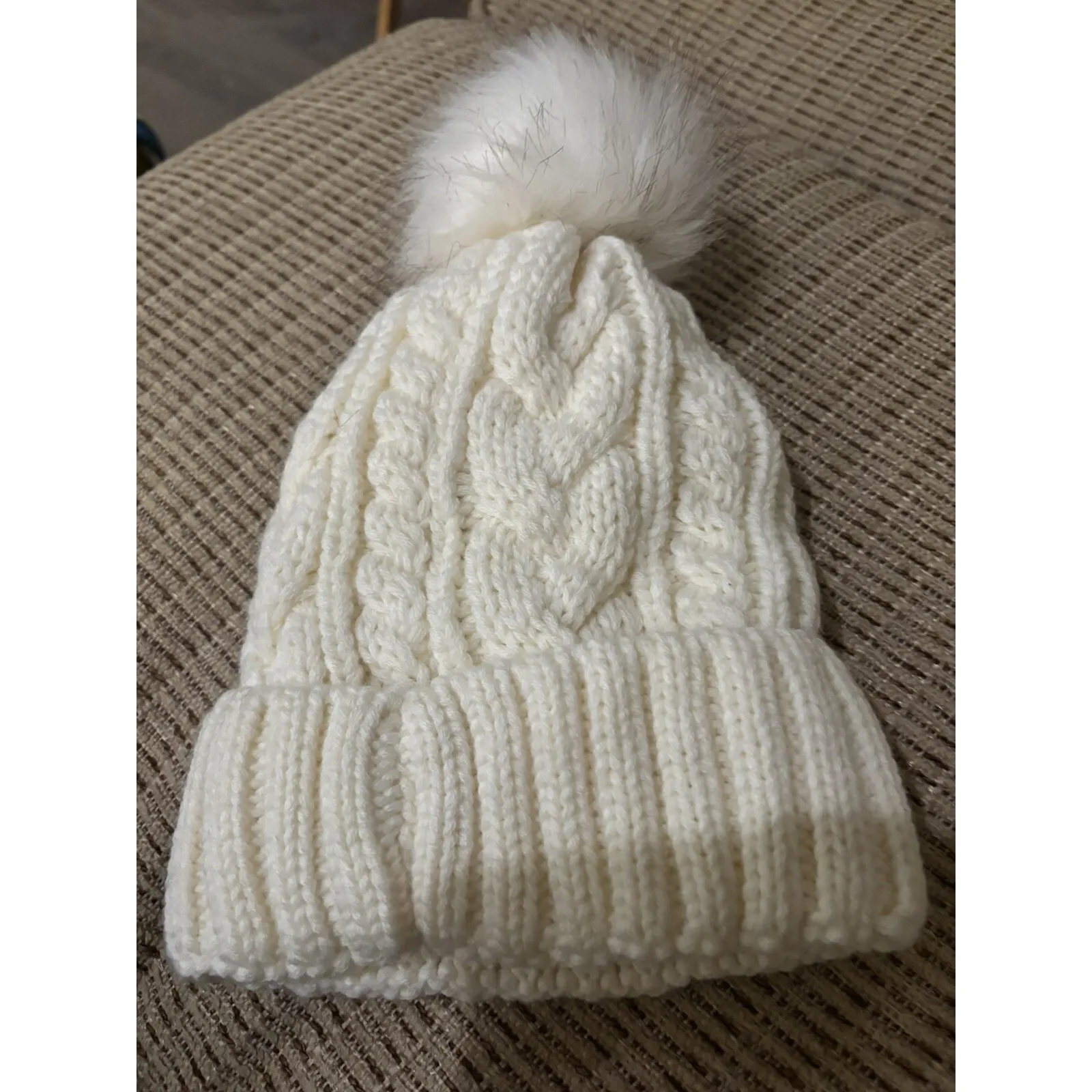 Redess Faux Fur Pompom Beanie Hat Cable Knit Fleece Lined Ski Snow Winter Womens Tan - Image 4