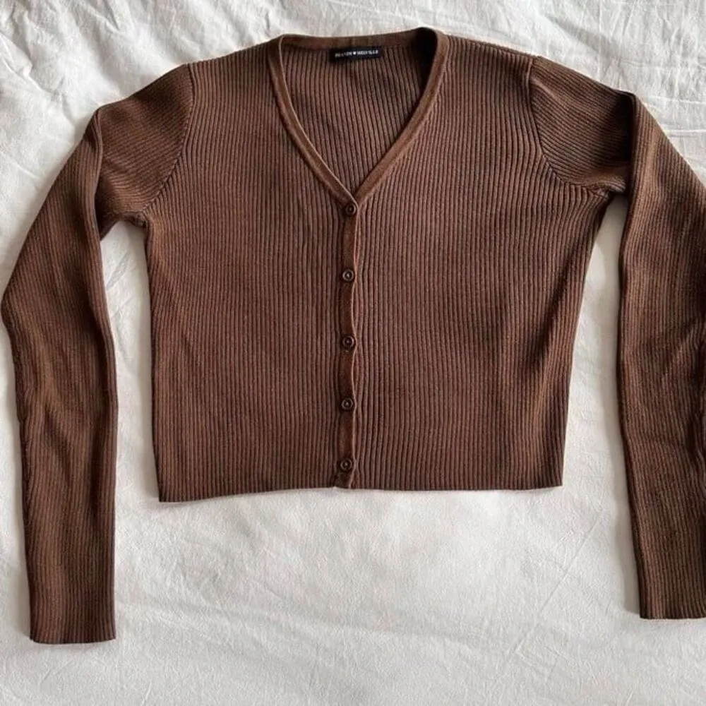 Brandy Melville brown Collin knit cropped cardigan - Image 3