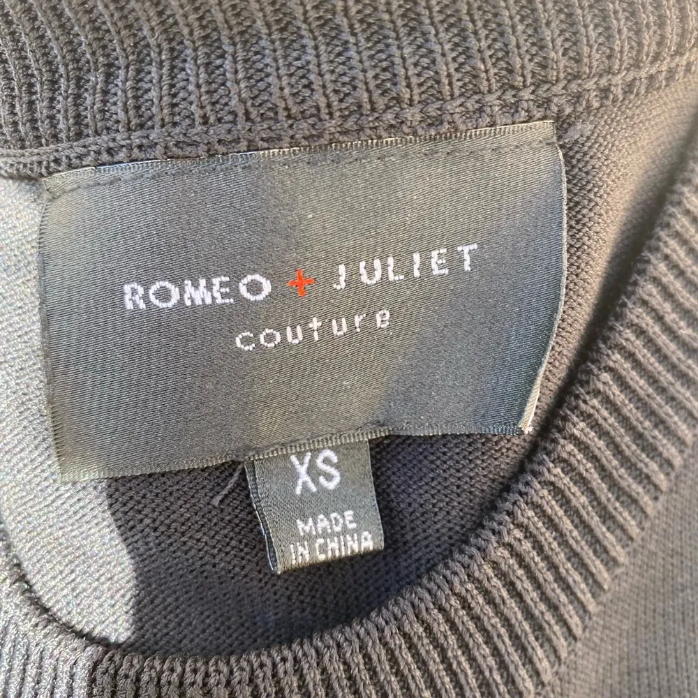 Romeo & Juliet Couture textured above-the-knee dress / XS / Excellent condition - Image 14