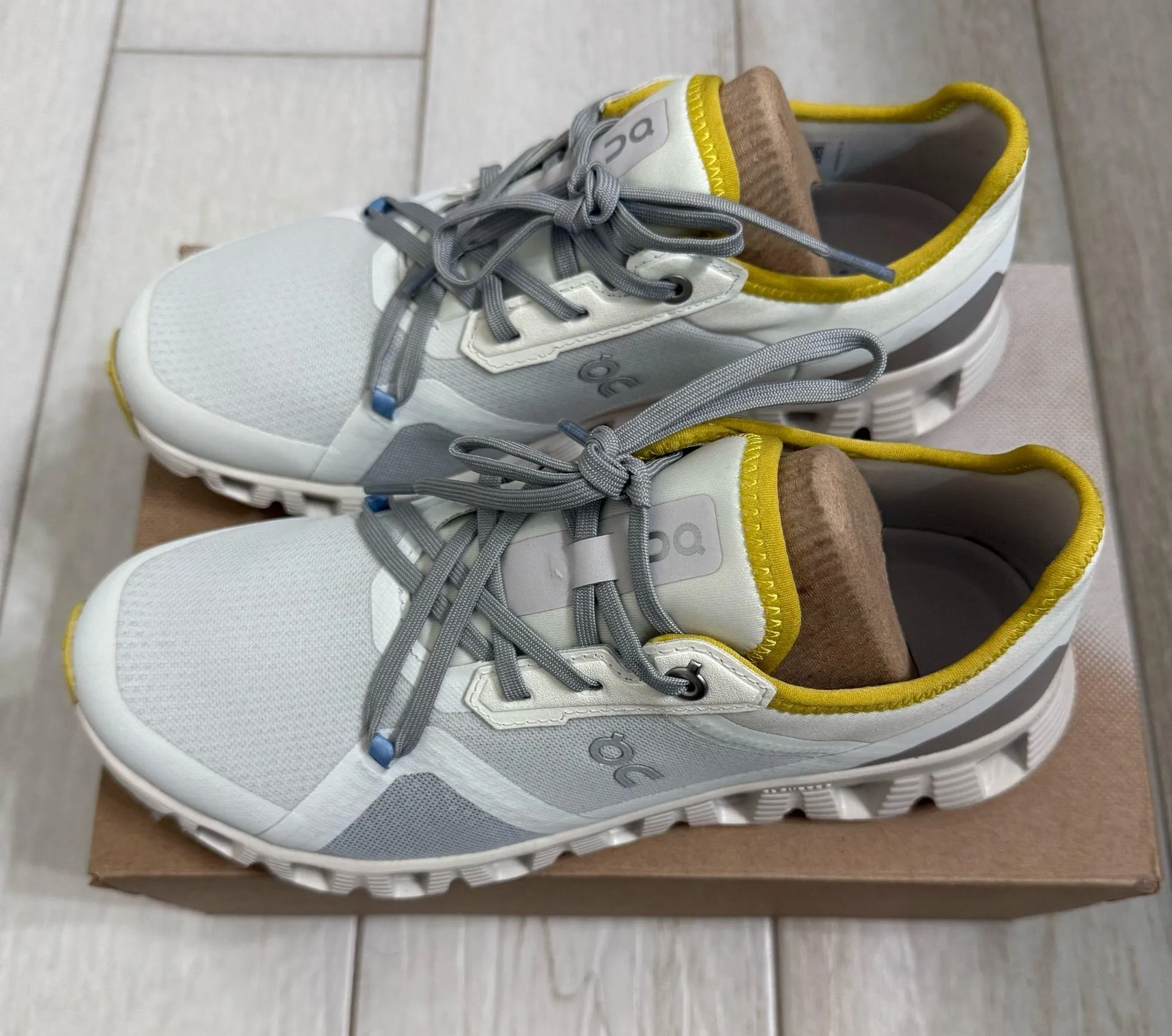 On Cloud X 3 AD Sneaker Women’s Size 8 Ice Ultramarine  - Image 3