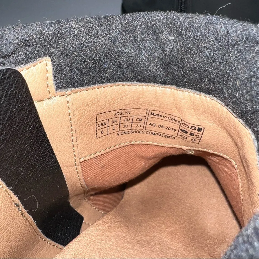 NEW Vionic Joslyn Black Boots Booties Leather
SZ 6 Comfort Orthotic Support - Image 9