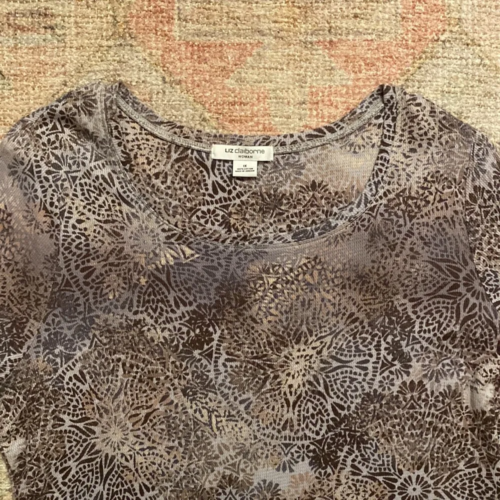 Liz Claiborne Woman Floral Print Thermal Top - Image 2