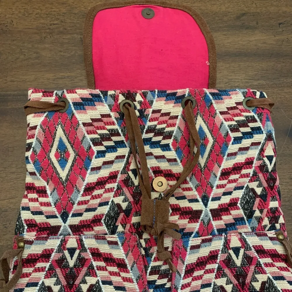 American Eagle Backpack Pink Aztec Western Pattern Style Bag Brown - Image 2