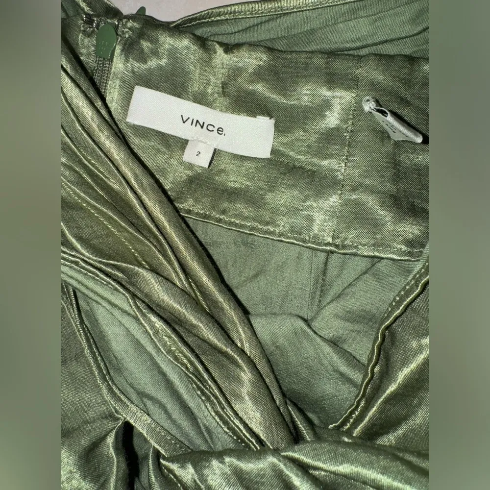 NWOT Vince Twist Front Skirt in Dark Pistachio Size 2 - Image 11