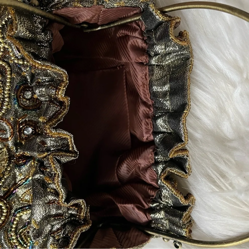 Vintage 70s Gold beaded lame egyptian flapper girl formal purse evening clutch - Image 8