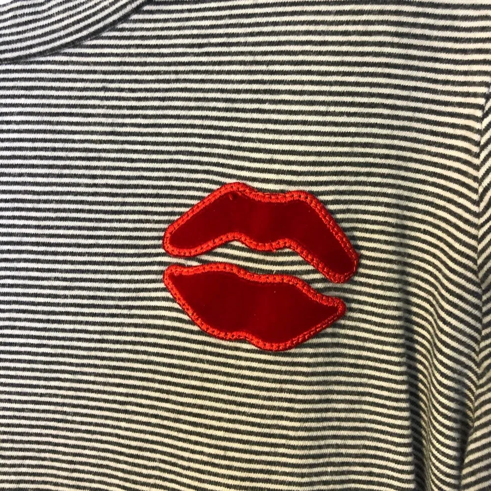 Lauren Moshi Kiss Tee - Image 4