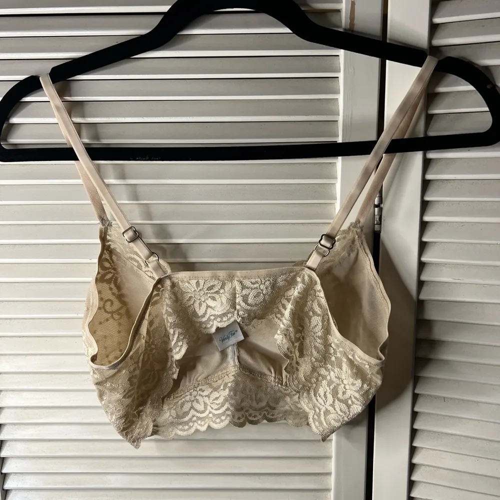 Vanity Fair 36 Creme lace Bandeau bra - Image 3
