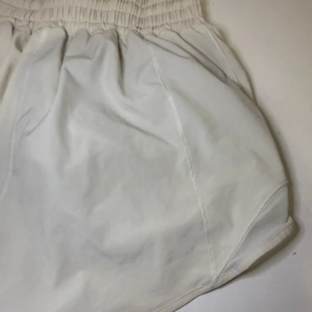 Lululemon Hotty Hot Hawaii Exclusive Pineapple Off White Lined Short 4" Inseam 2 - Image 7