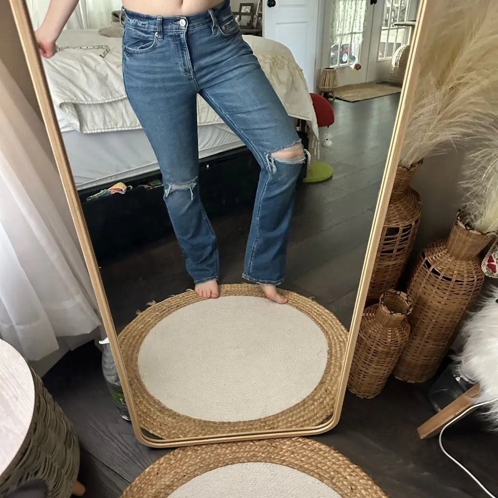 American Eagle Women’s 0 Short Distressed 90s Bootcut Jeans - Image 3