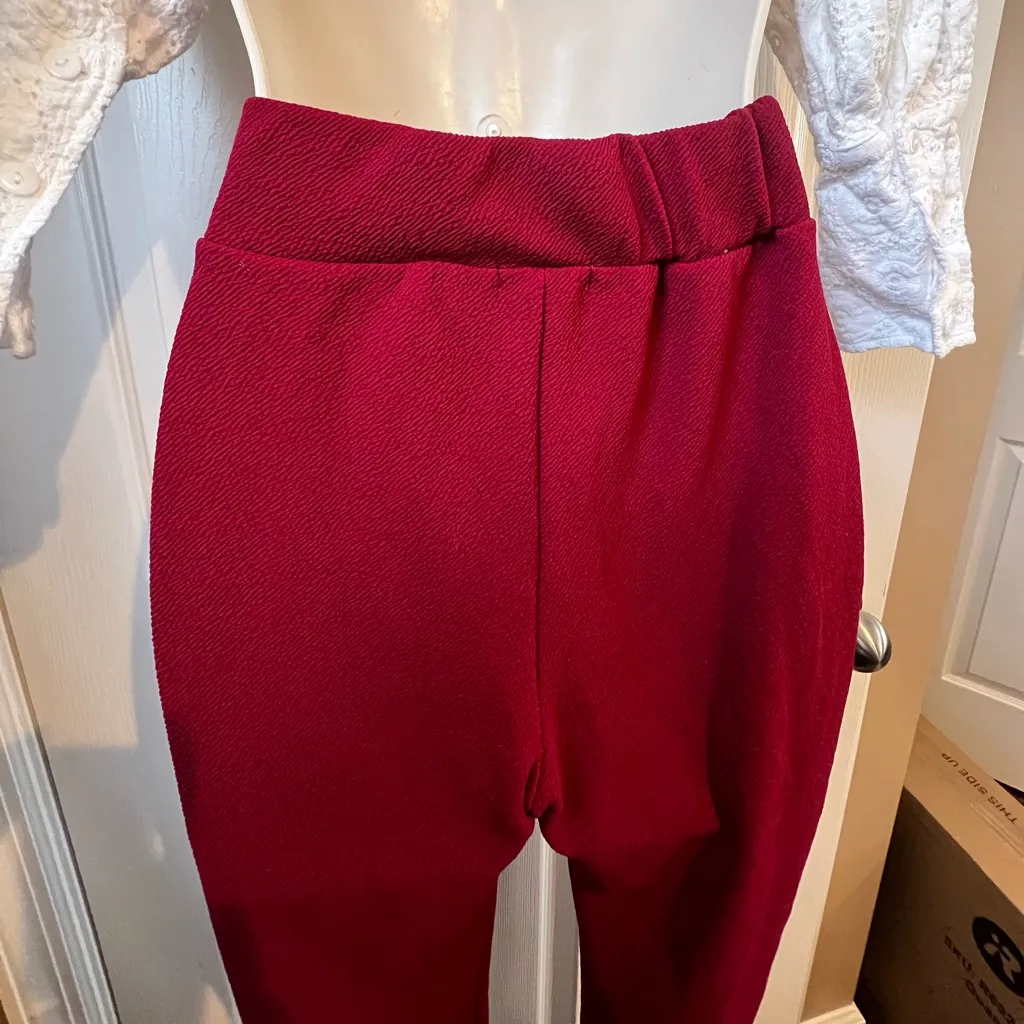 Boohoo Burgundy Red Chic Tapered Leg Elastic Waist Pants Women’s‎ Size 6 - Image 5