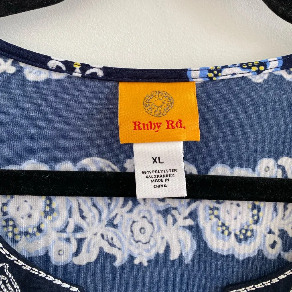 Ruby Rd. Navy Blue Bohemian Embroidered Floral Tunic Size XL - Image 3