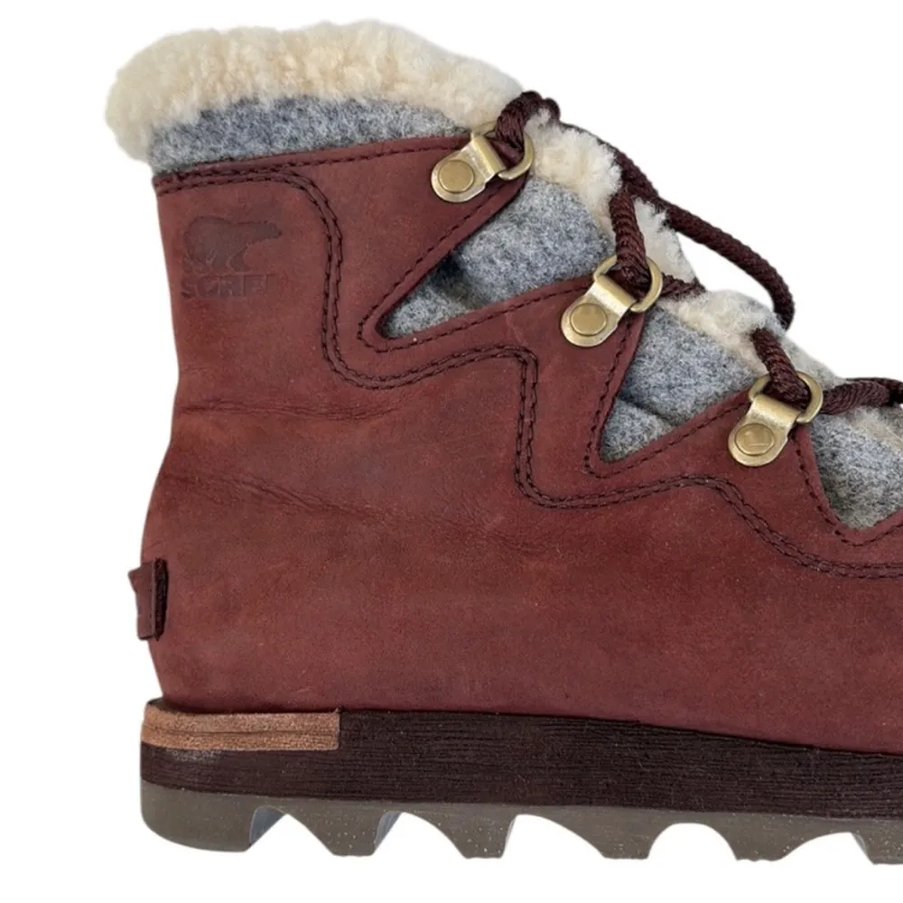Sorel EUC  Leather Sneakchic Alpine Booties Cattail Size 7 - Image 3