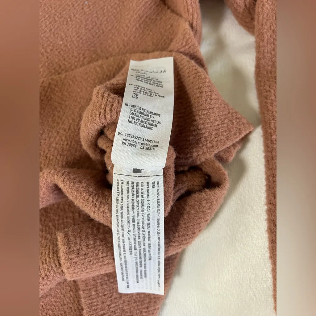 Abercrombie & Fitch Women's Tan Cowl Neck‎ Sweater - Image 7