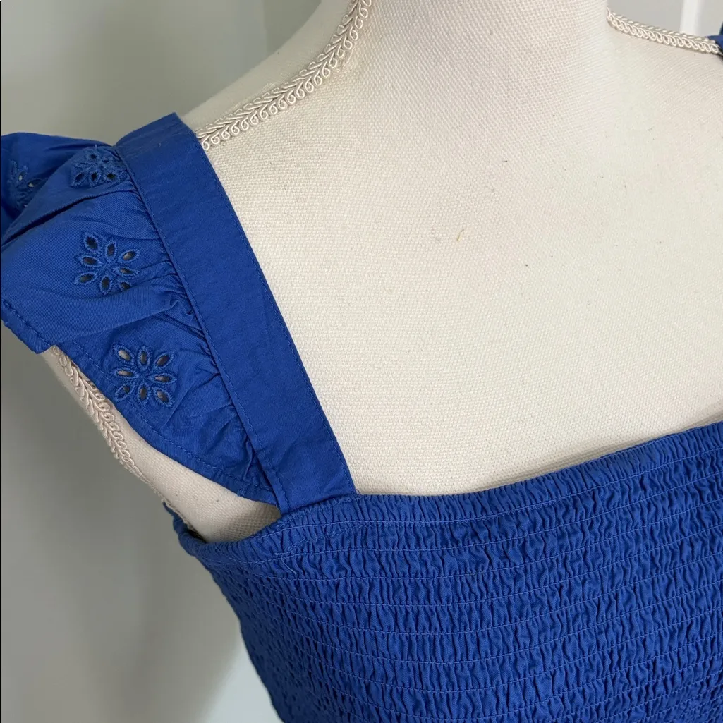 Old Navy royal blue smocked sleeveless eyelet lace crop top shirt size larg - Image 2
