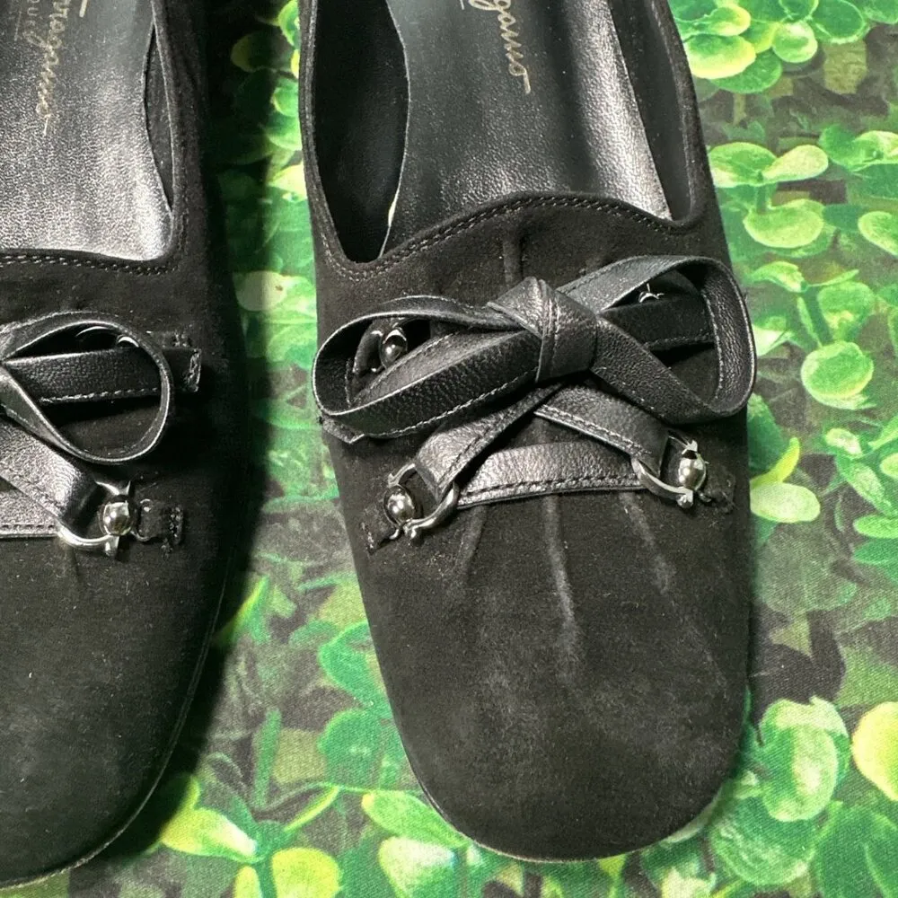 Salvatore Ferragamo Lillaz Women's Black Leather Bow Nubuck Pumps Size 10 AA - Image 16