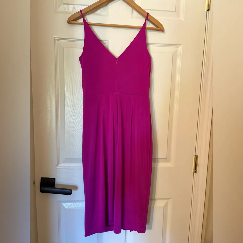 Eliza J Gathered sheath beautiful pink dress size 6 wedding guest dress - Image 5