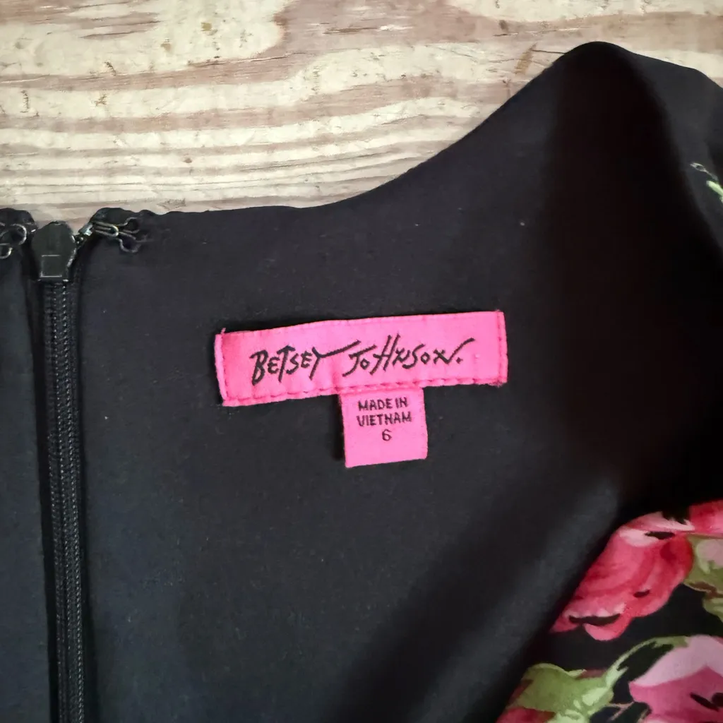 Betsey Johnson Bambi Black Floral Bell Sleeve Ruffle Mini Dress size 6 - Image 3