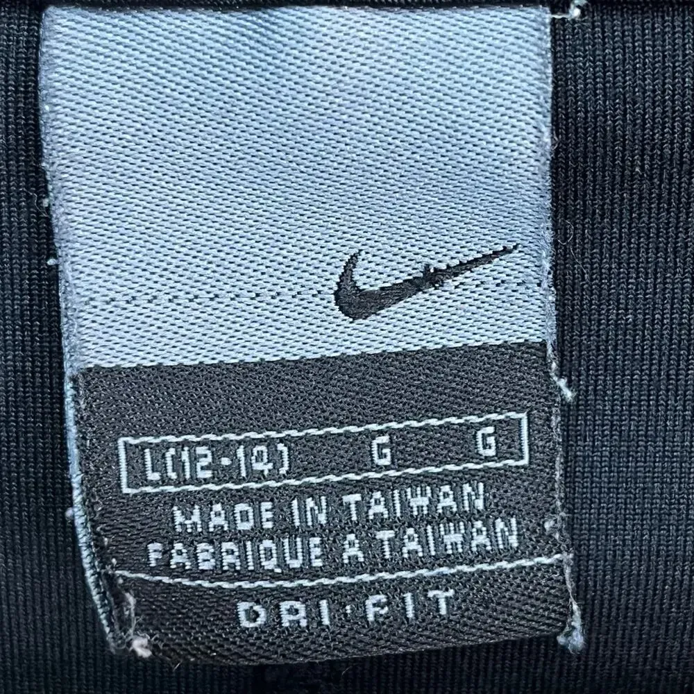 Nike Women’s Black Running Athleisure Dry Fit Full Zip Cropped Jacket‎ Large - Image 5