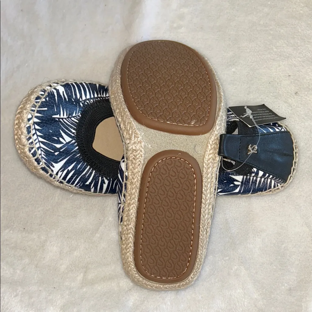 Yosi Samra NWT Navy and White Floral Espadrilles Hand Stitched Womens Size 6 - Image 2