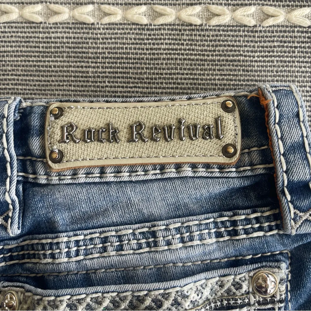 Rock Revival Sherry Low Rise Shorts Size 25 Embellished Embroidered Y2K - Image 6