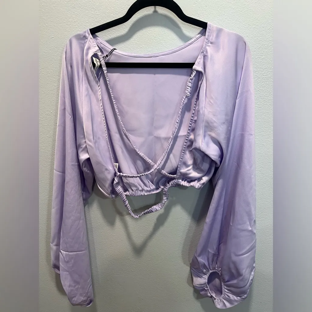 We wore what top - Image 6