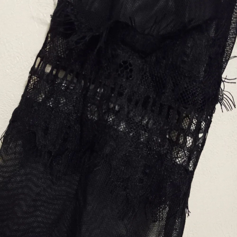 Charlotte Russe S Long Sleeved Black Eyelash Lace Trimmed Body Suit - Image 4