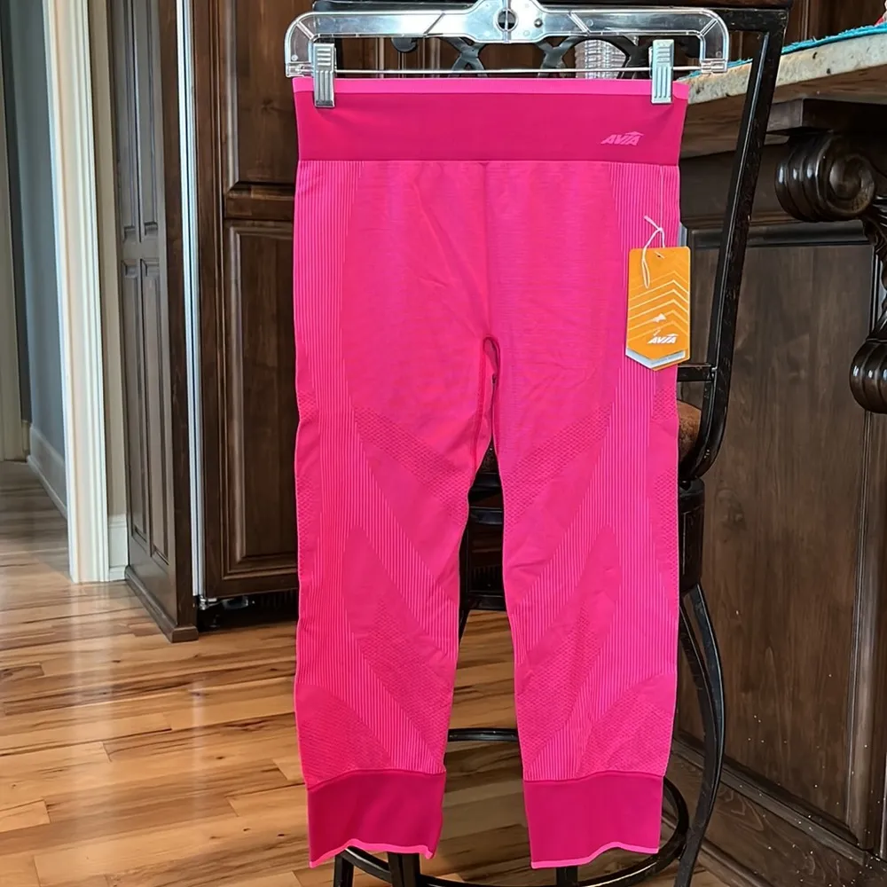 Performance Athletic Leggings Pink Sizzle New Avia Bodymapped Capri Womens Small - Image 2