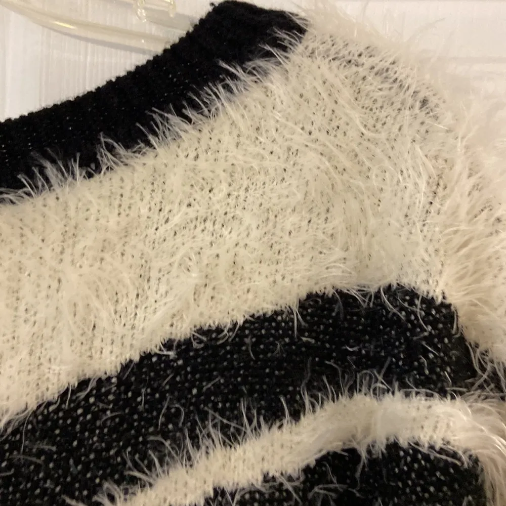 Elena Wang Beautiful Sweater - Image 10